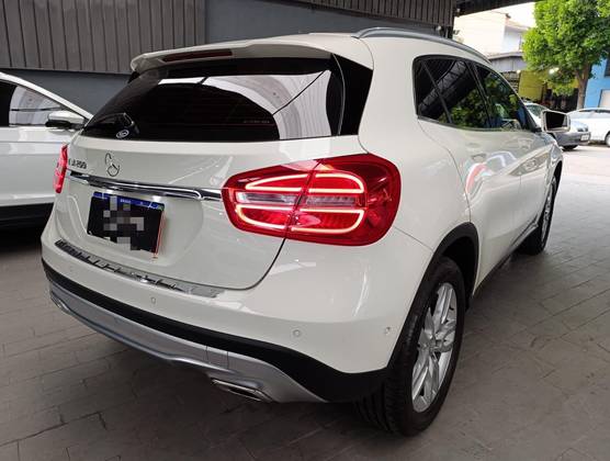 MERCEDES-BENZ GLA 200 1.6 CGI ADVANCE 16V TURBO FLEX 4P AUTOMÁTICO